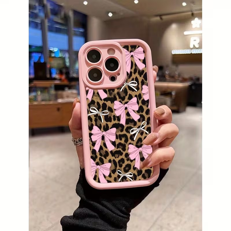 Apple Iphone 16 - Telefoonhoesje met luipaardprint en strik voor